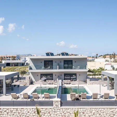 Calma Luxury Villa *